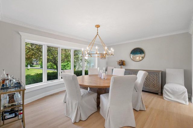 13334 N Lakewood DRIVE, Mequon, WI 53097