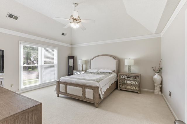 2053 JOHNSON RD, Germantown, TN 38139