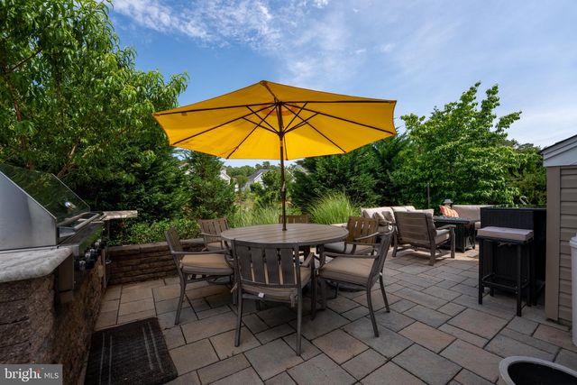 176 ARBORRIDGE DR, Forked River, NJ 08731