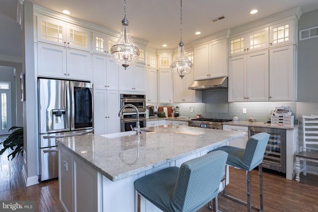 176 ARBORRIDGE DR, Forked River, NJ 08731
