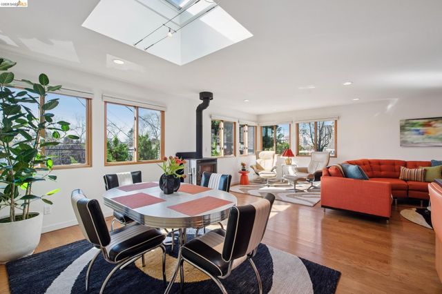 1260 63Rd St, Emeryville, CA 94608