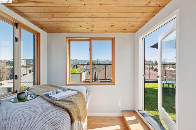 1260 63Rd St, Emeryville, CA 94608