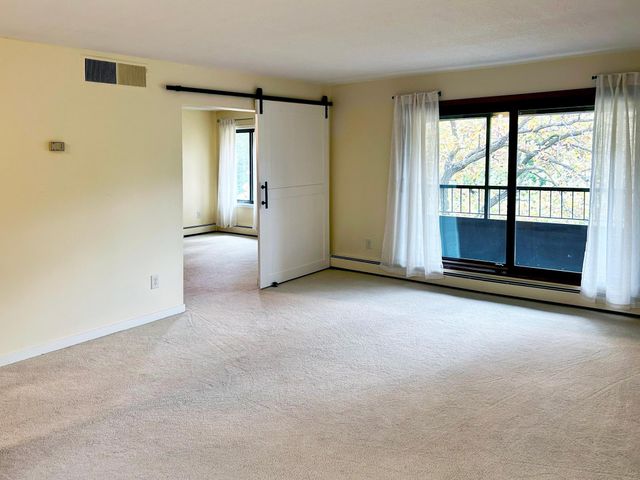 7510 Cahill Road 303B, Edina, MN 55439