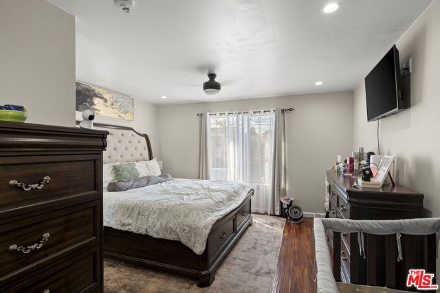 620 W Hyde Park Boulevard 103, Inglewood, CA 90302