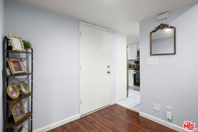 620 W Hyde Park Boulevard 103, Inglewood, CA 90302
