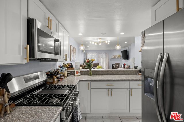 620 W Hyde Park Boulevard 103, Inglewood, CA 90302