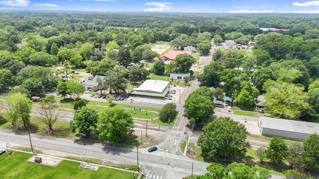 3323 Church St, Slaughter, LA 70777