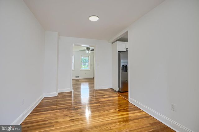 5 CARDINAL RD, Baltimore, MD 21221