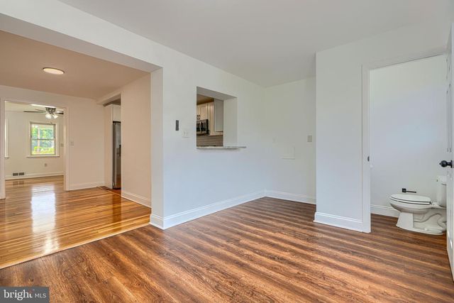 5 CARDINAL RD, Baltimore, MD 21221