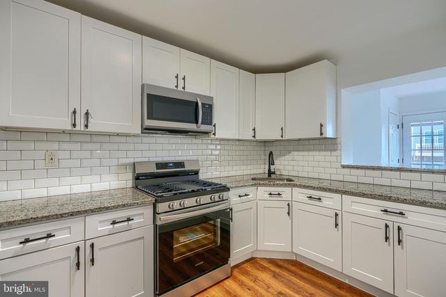 5 CARDINAL RD, Baltimore, MD 21221