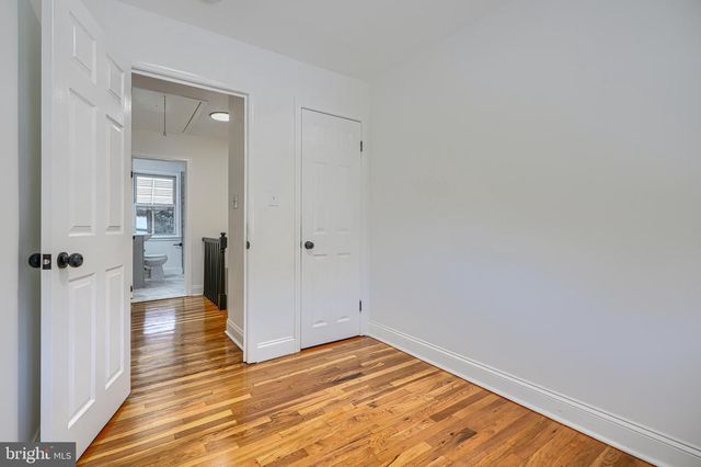 5 CARDINAL RD, Baltimore, MD 21221
