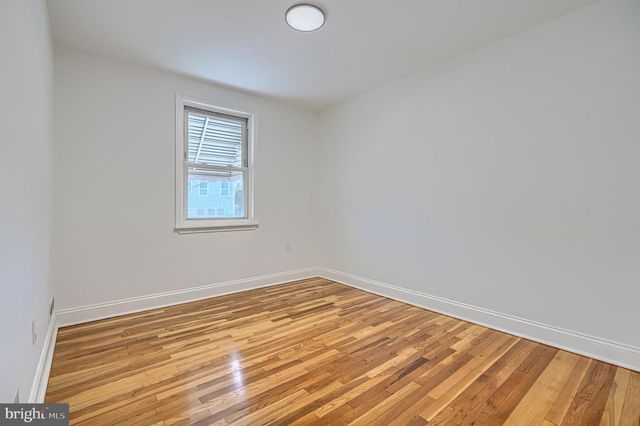 5 CARDINAL RD, Baltimore, MD 21221