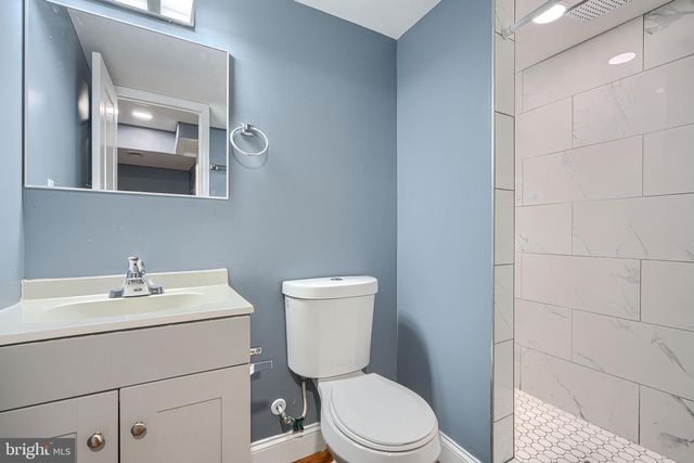 5 CARDINAL RD, Baltimore, MD 21221