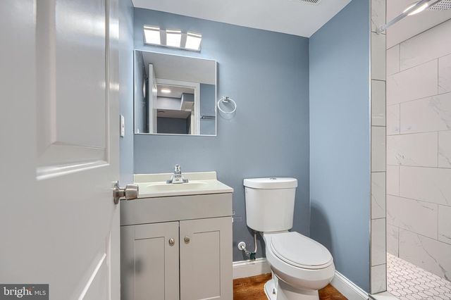 5 CARDINAL RD, Baltimore, MD 21221