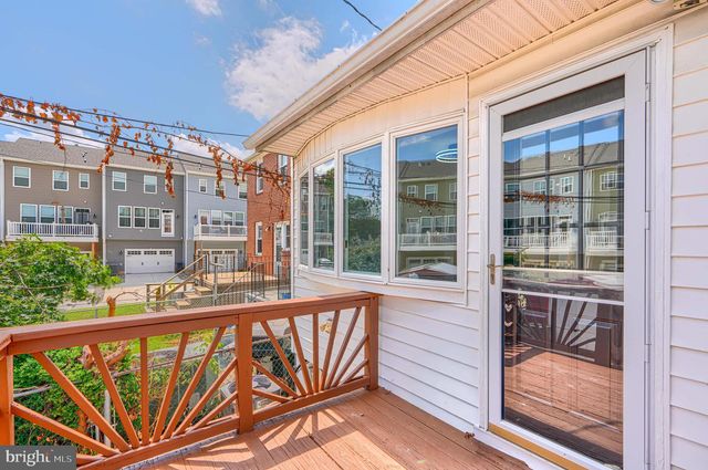 5 CARDINAL RD, Baltimore, MD 21221
