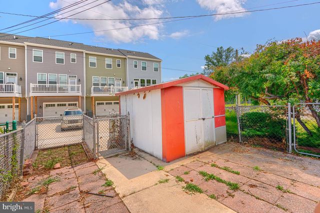 5 CARDINAL RD, Baltimore, MD 21221