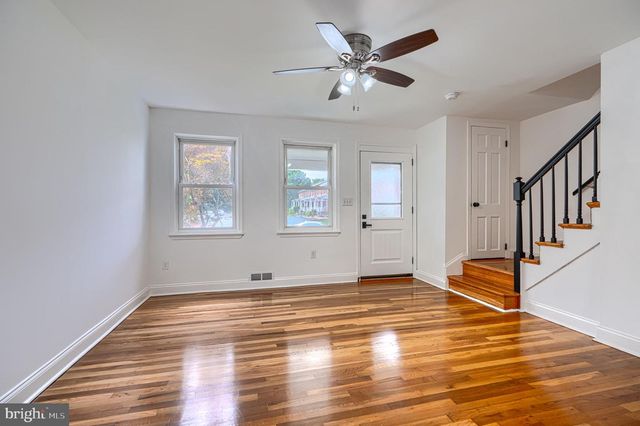 5 CARDINAL RD, Baltimore, MD 21221