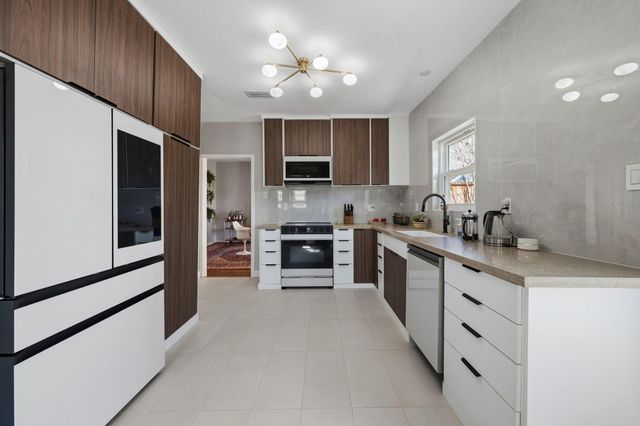 1831 Palm Street, Houston, TX 77004