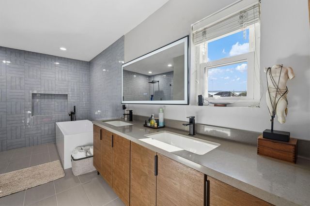 1831 Palm Street, Houston, TX 77004