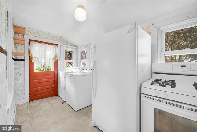 1666 WARD ST, Marcus Hook, PA 19061