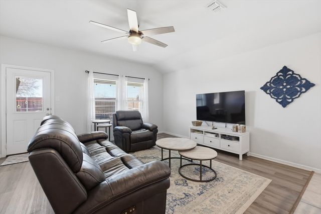 16409 Marinette Court, Justin, TX 76247