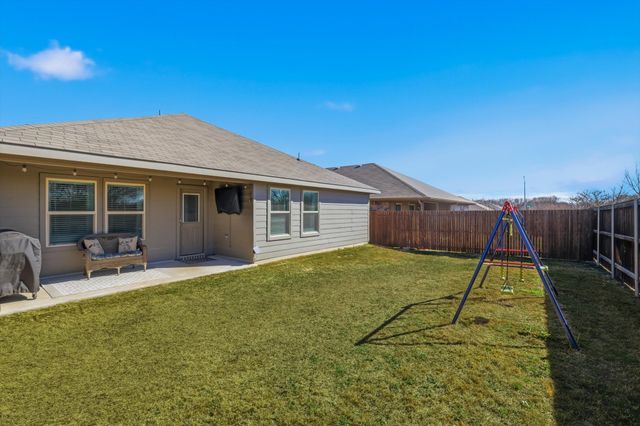 16409 Marinette Court, Justin, TX 76247