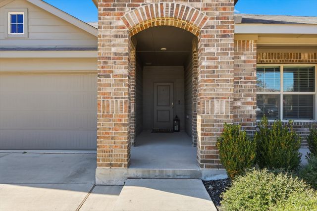 16409 Marinette Court, Justin, TX 76247