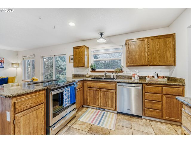 15975 Se MARY ANN Ln, Milwaukie, OR 97267