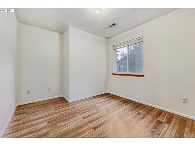 15975 Se MARY ANN Ln, Milwaukie, OR 97267