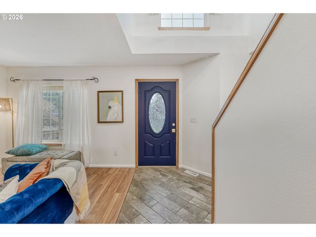 15975 Se MARY ANN Ln, Milwaukie, OR 97267