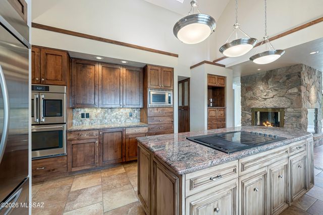 6200 N Desert Moon Loop, Tucson, AZ 85750