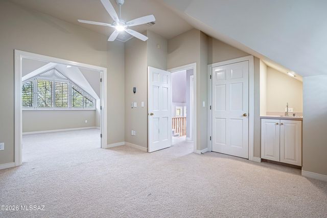 6200 N Desert Moon Loop, Tucson, AZ 85750