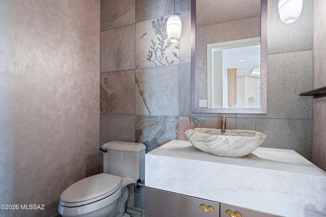 6200 N Desert Moon Loop, Tucson, AZ 85750