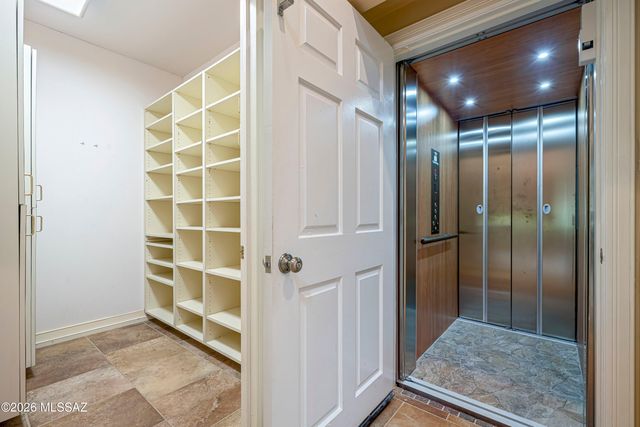 6200 N Desert Moon Loop, Tucson, AZ 85750