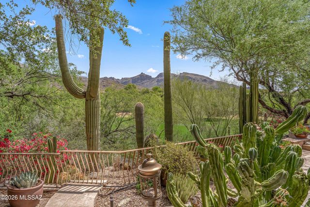 6200 N Desert Moon Loop, Tucson, AZ 85750
