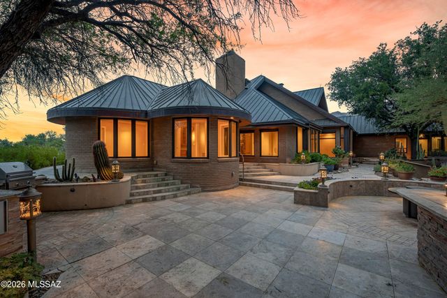 6200 N Desert Moon Loop, Tucson, AZ 85750