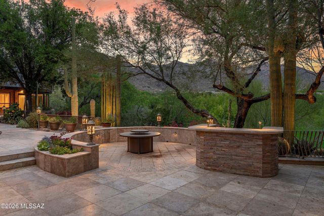 6200 N Desert Moon Loop, Tucson, AZ 85750