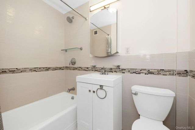 12 Old Mamaroneck Road 4L, White Plains, NY 10605