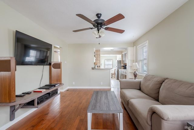 725 Lillian Avenue, Fort Wayne, IN 46808