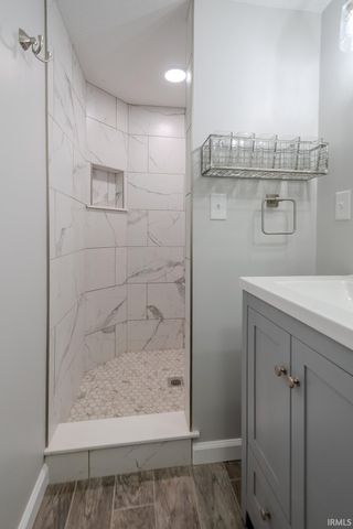 725 Lillian Avenue, Fort Wayne, IN 46808