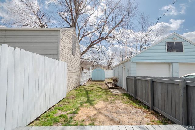 725 Lillian Avenue, Fort Wayne, IN 46808