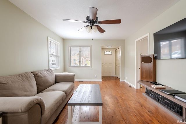 725 Lillian Avenue, Fort Wayne, IN 46808