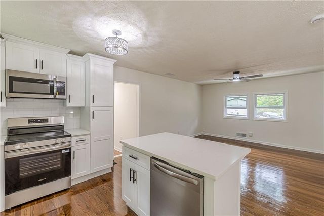 8285 Hemlock Drive, Jonesboro, GA 30238