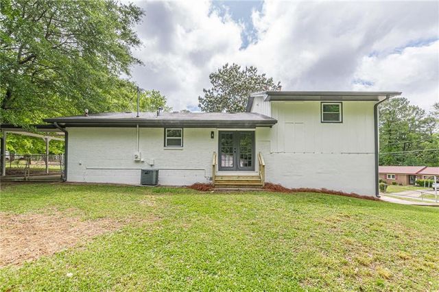 8285 Hemlock Drive, Jonesboro, GA 30238
