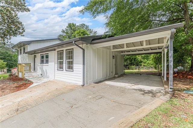 8285 Hemlock Drive, Jonesboro, GA 30238