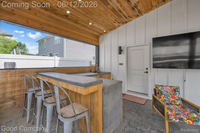 3813 Linwood Avenue, Royal Oak, MI 48073