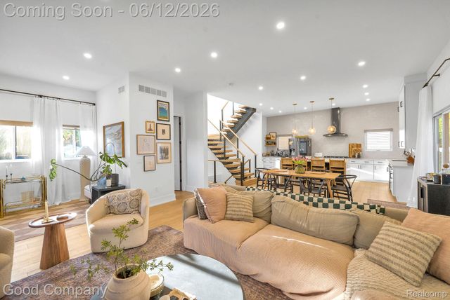 3813 Linwood Avenue, Royal Oak, MI 48073