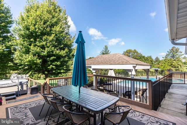 3297 SAINT GEORGES CT, Hampstead, MD 21074
