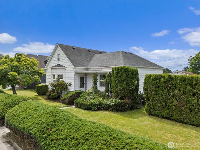 7640 Yakima Avenue, Tacoma, WA 98408