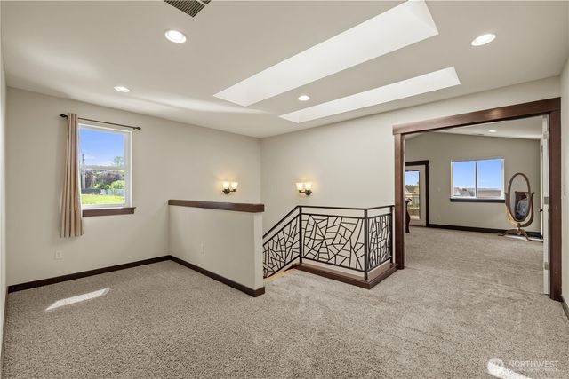 6916 37th Place NE, Marysville, WA 98270